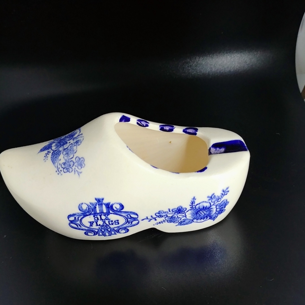Six Flags Wooden Shoe Ashtray